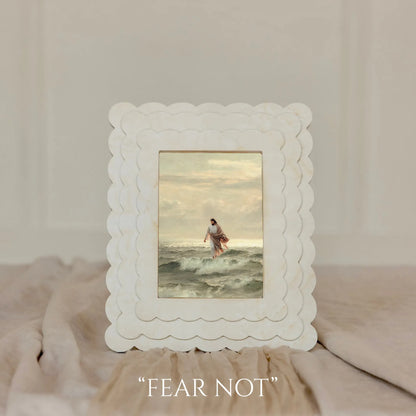 White Scalloped Frame - 5x7