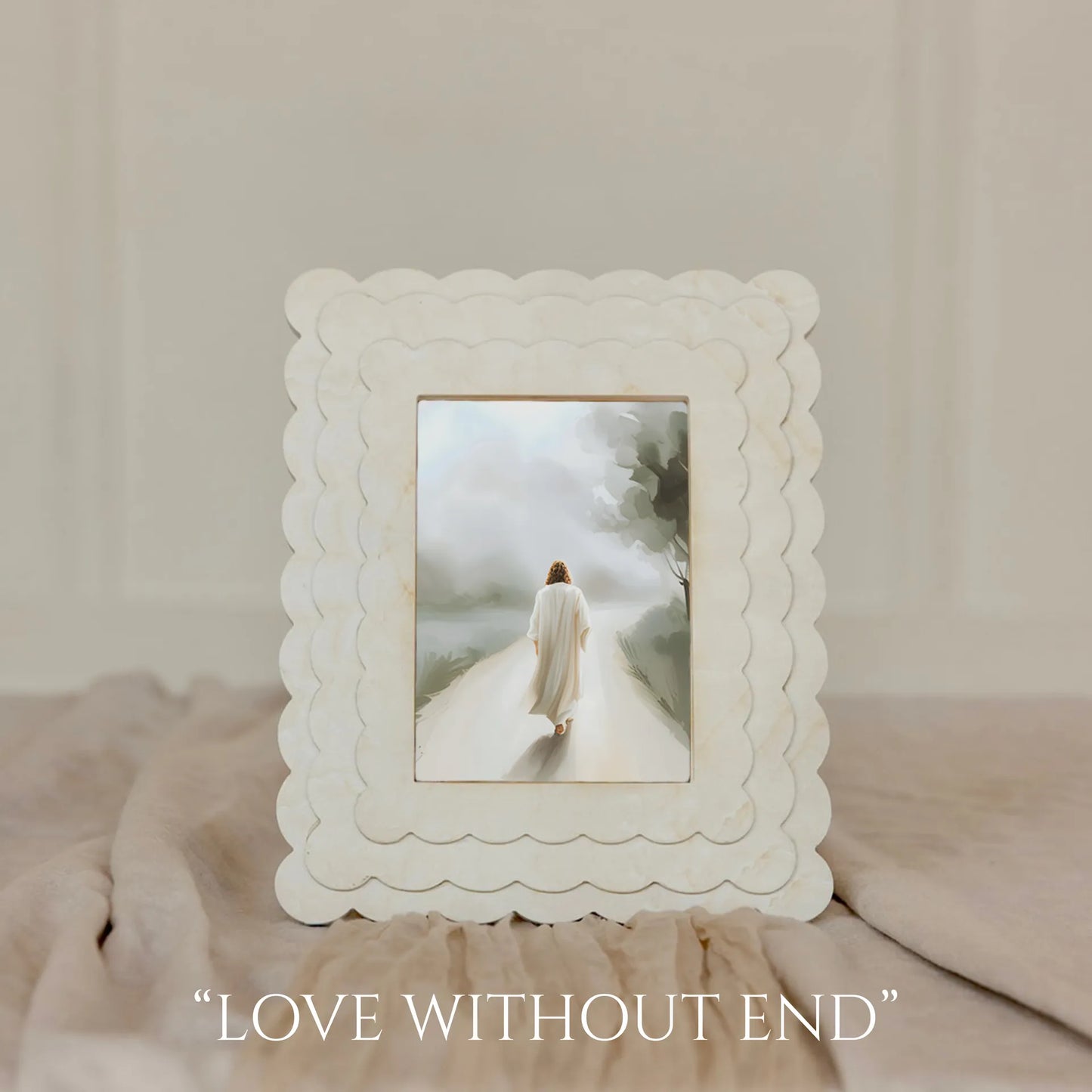 White Scalloped Frame - 5x7